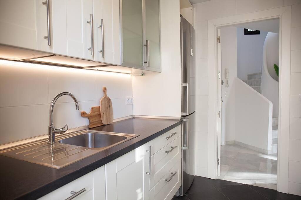 Superb Townhouse In Golden Mile Lägenhet Marbella Exteriör bild