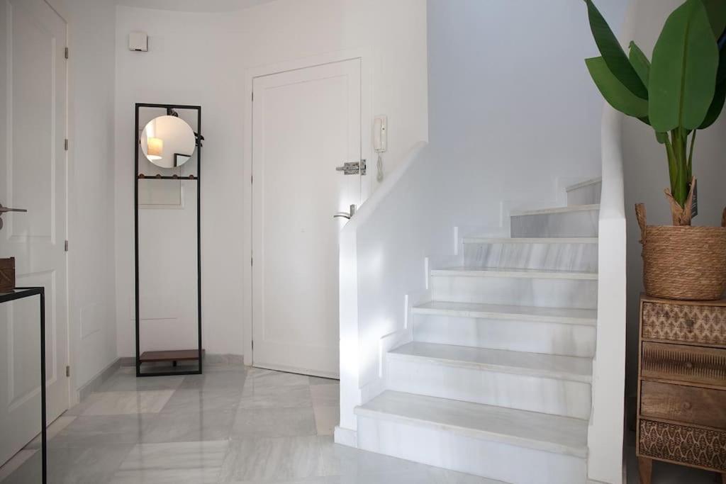 Superb Townhouse In Golden Mile Lägenhet Marbella Exteriör bild