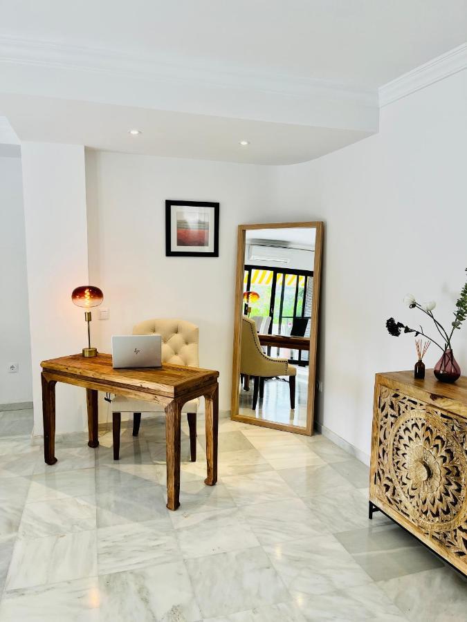 Superb Townhouse In Golden Mile Lägenhet Marbella Exteriör bild