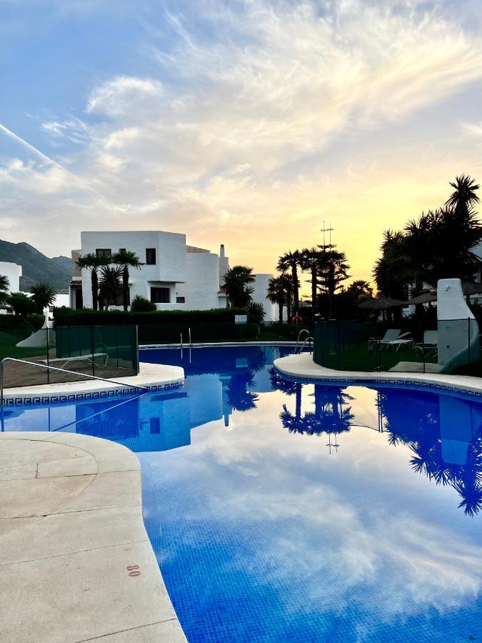 Superb Townhouse In Golden Mile Lägenhet Marbella Exteriör bild