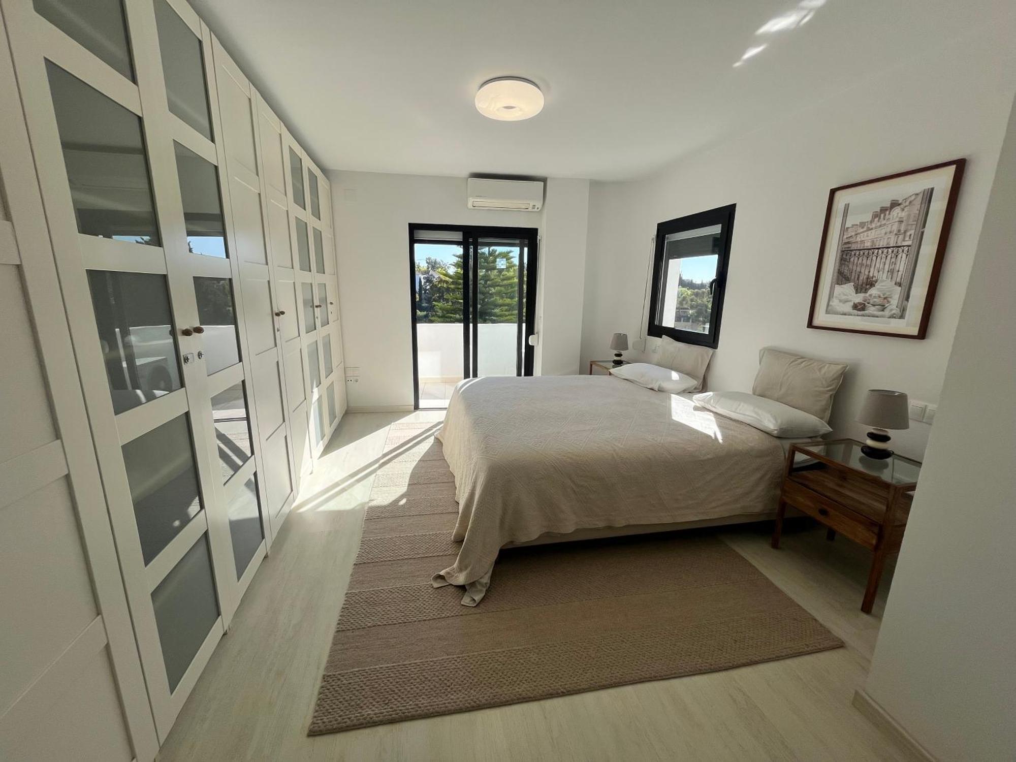 Superb Townhouse In Golden Mile Lägenhet Marbella Exteriör bild